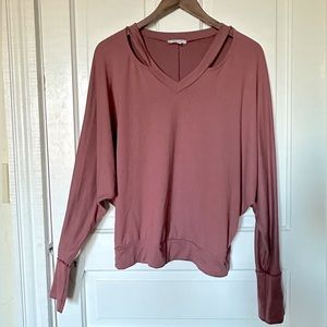 White Birch Mauve Long Sleeve Batwing Blouse S